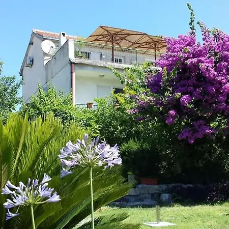 Simera Apartment